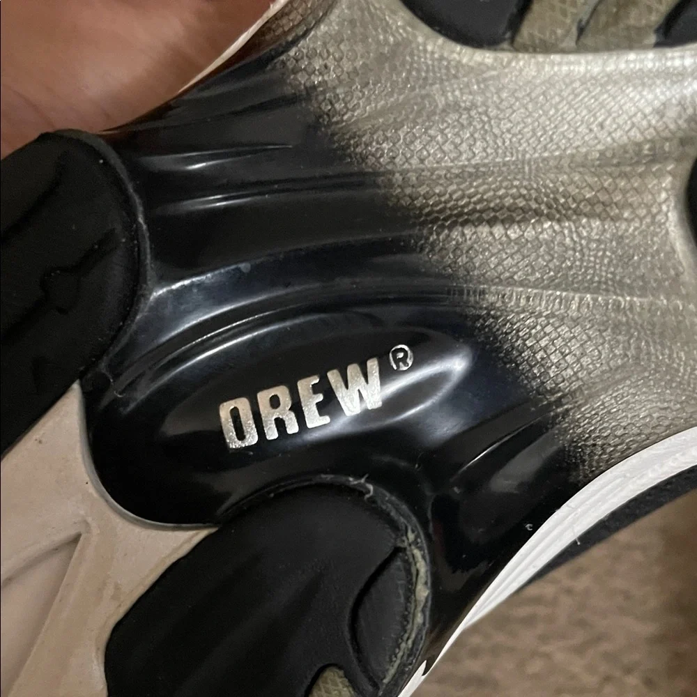 DREW Black Mesh Slip-On Sneakers with White Soles Size 9.5 Like New Condition